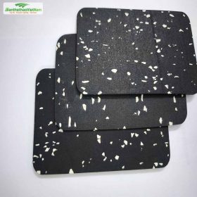 Thảm cuộn cao su dày 4mm